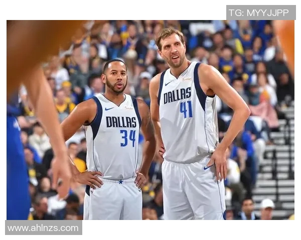 足球明星哈里斯的职业生涯成就与个人生活全景介绍 足球明星哈里斯的职业生涯成就与个人生活全景介绍